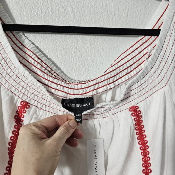 Off-Shoulder White Top with Red Embroidery Sz 18/20 - Picture 4 of 10